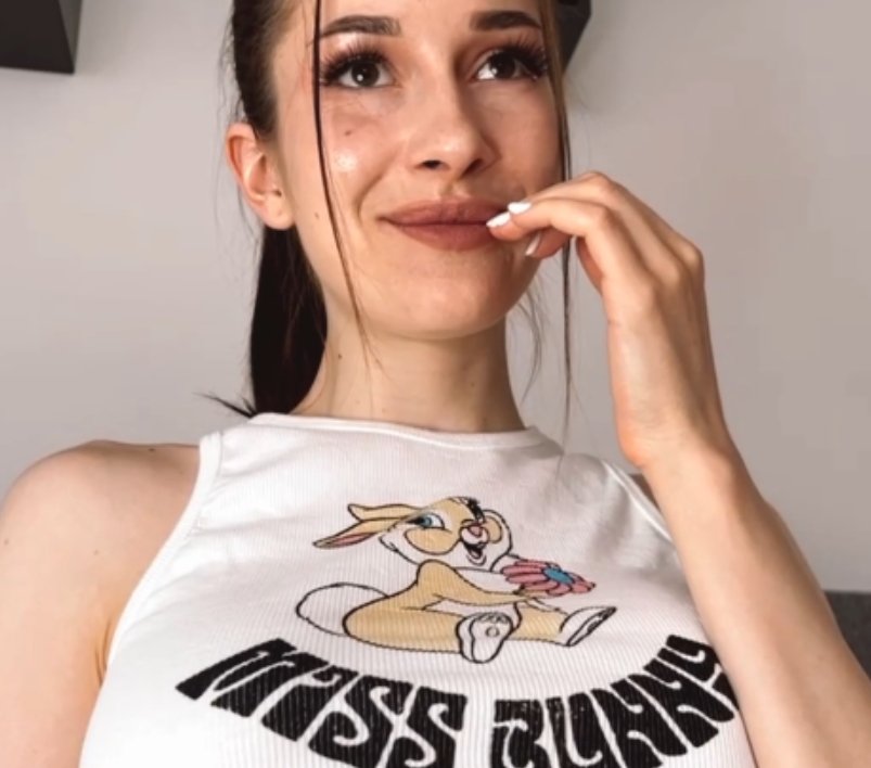 知名博主百度盘超大合集Yoursexwife57V198G，妹子资源大洋马奶大pp多