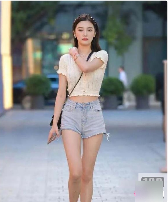 fly利资源美女微拍精彩合集500V10G，海量美少女私拍视频