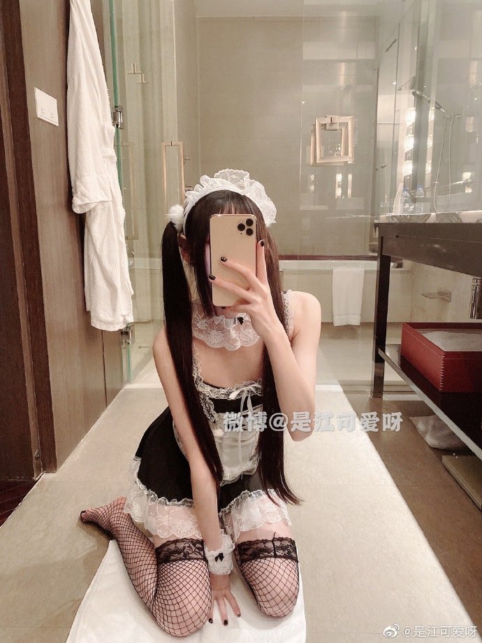 微博网红抖音甜美江可爱呀最新合集41V6.7G，反差萌COS视频