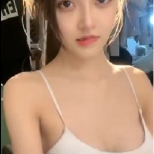 快手疯狂妹子漏某处合集206部2.5G太感觉了