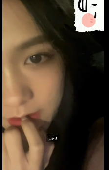 锤锤诱惑女神1v1私聊2V1.3G火辣撩人