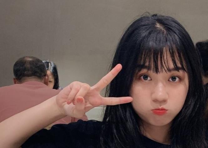 推特龚倩莹私密资源合集782MB太嫩了