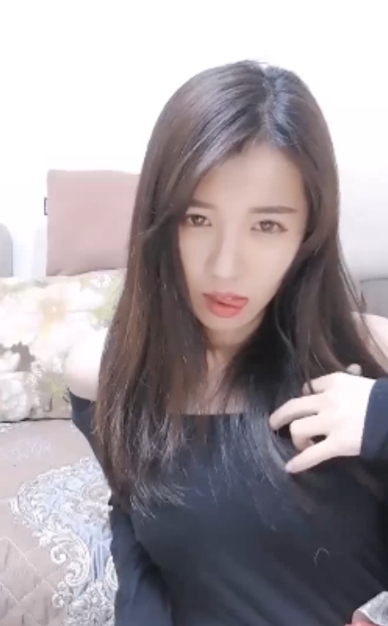 百度妹子菲菲经典直播合集180部38G黑长直+咬唇+婚纱泪崩补档ED2K/度盘双速存