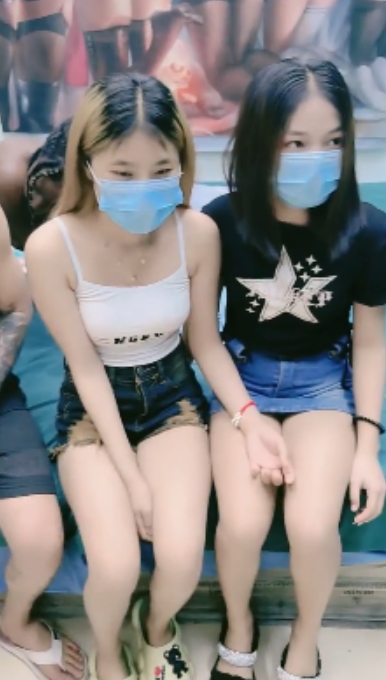 百度6个00后小西瓜黑白配视频合集299部177G,黑白美少女私藏ED2K