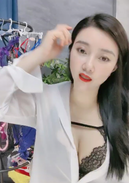 抖音风韵少妇55部原味小热裤合集58G香艳体验