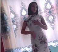 微博依云湿身热舞视频合集88部50G太诱人