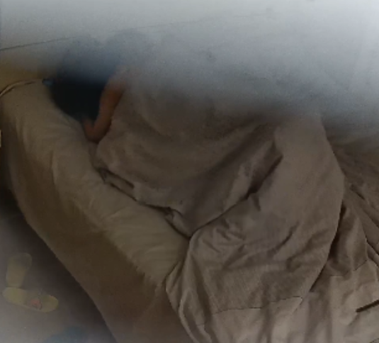 眼镜御姐酒店私密录像2V2.58GB真实互动