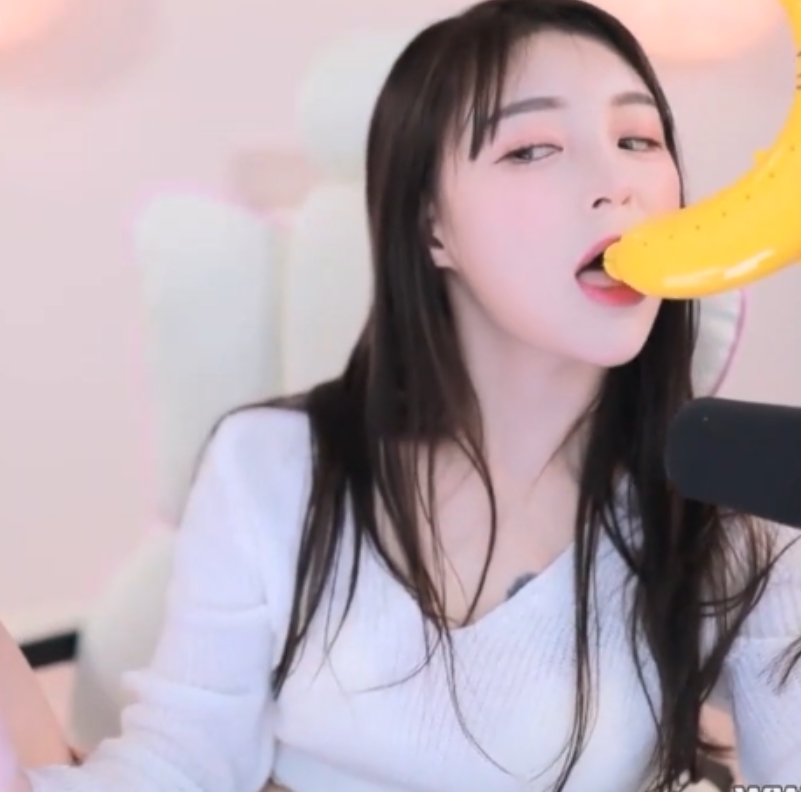 BJ女神韩秀儿热舞录像12部3.16G珍藏版