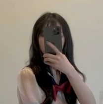 INS星优儿香艳轰趴实录1V467MB闺蜜助阵