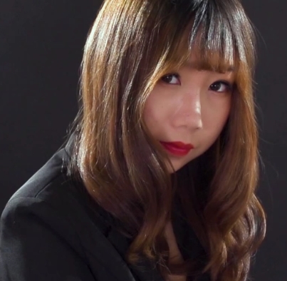 泷儿OL服装包臀裙1V208M绝密私拍