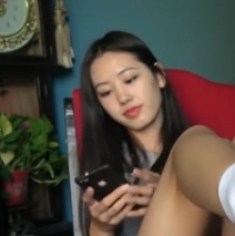 Telegram仪心秀小脚视频1V100MB优质肉感