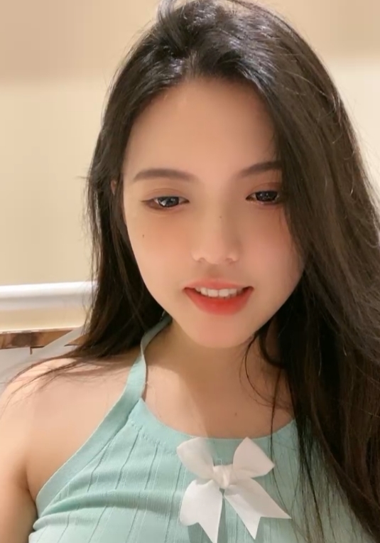 清纯小辰吾妮学生妹视频5V6.9G