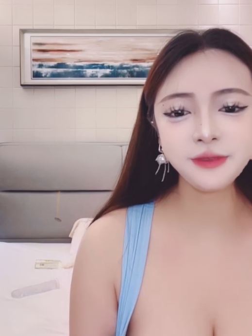 游戏直播小白兔合集91部81G劲爆