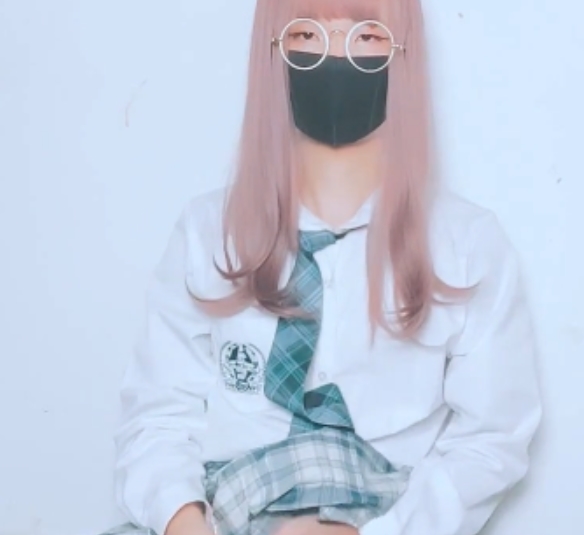 劲爆合集JinWanXuan1999推特视频39部3.6G太诱人