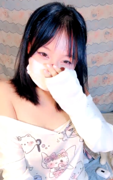 抖音悠悠学妹表演4部3.87GB太清纯