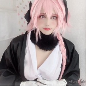 22V10G日本momoonlyfans伪娘cos合集好勾人