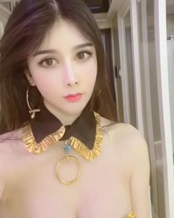 131部李丽莎秀人网合集58.7G超勾人