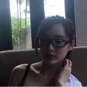 尤蜜荟葛征心妍小公主17部热辣私录3.5G超绝身材