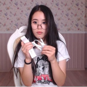 推特li_chang超萌眼镜娘最新合集7V1.27G爆满